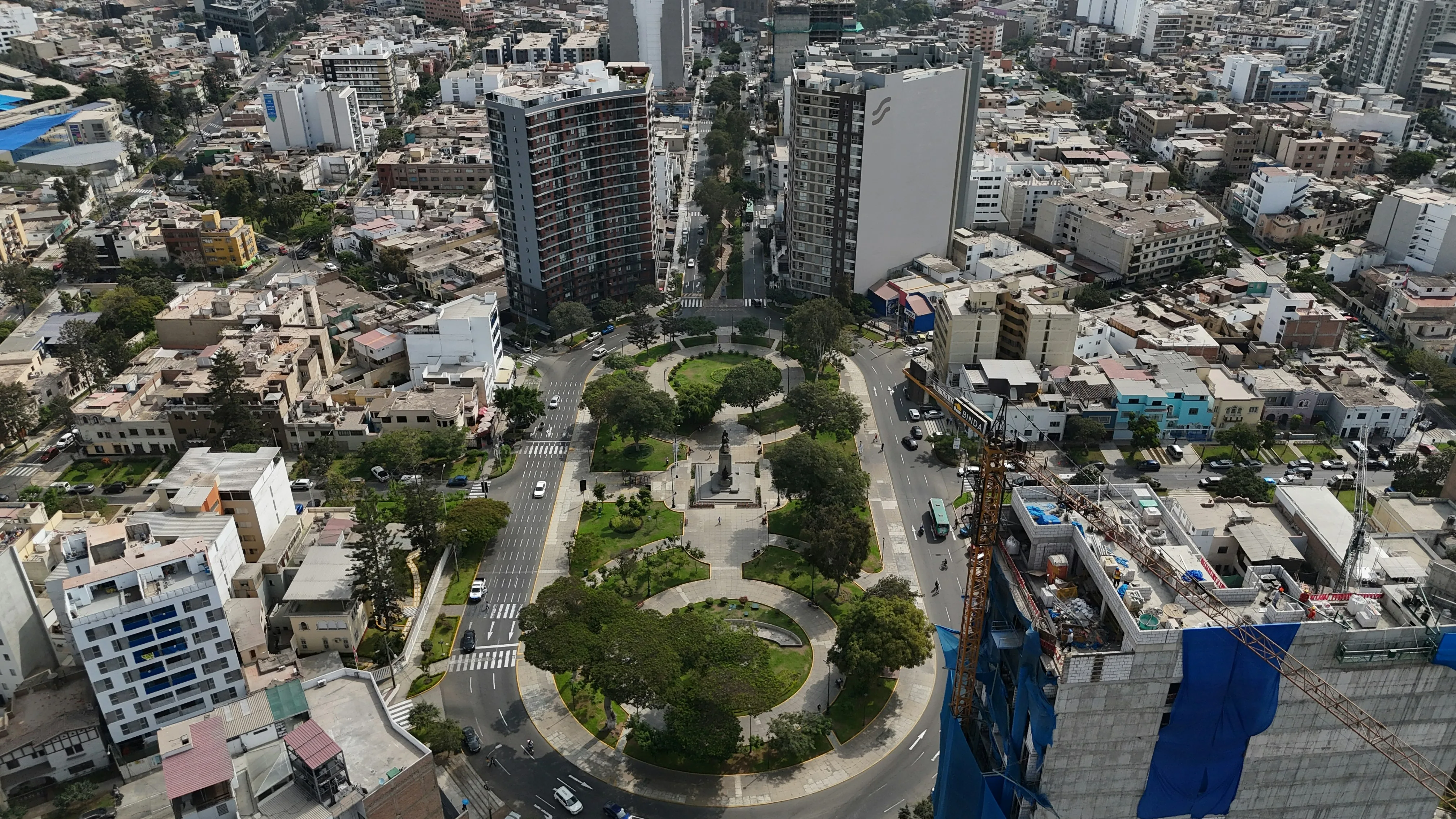 Monitoreo sísmico de edificios en Perú