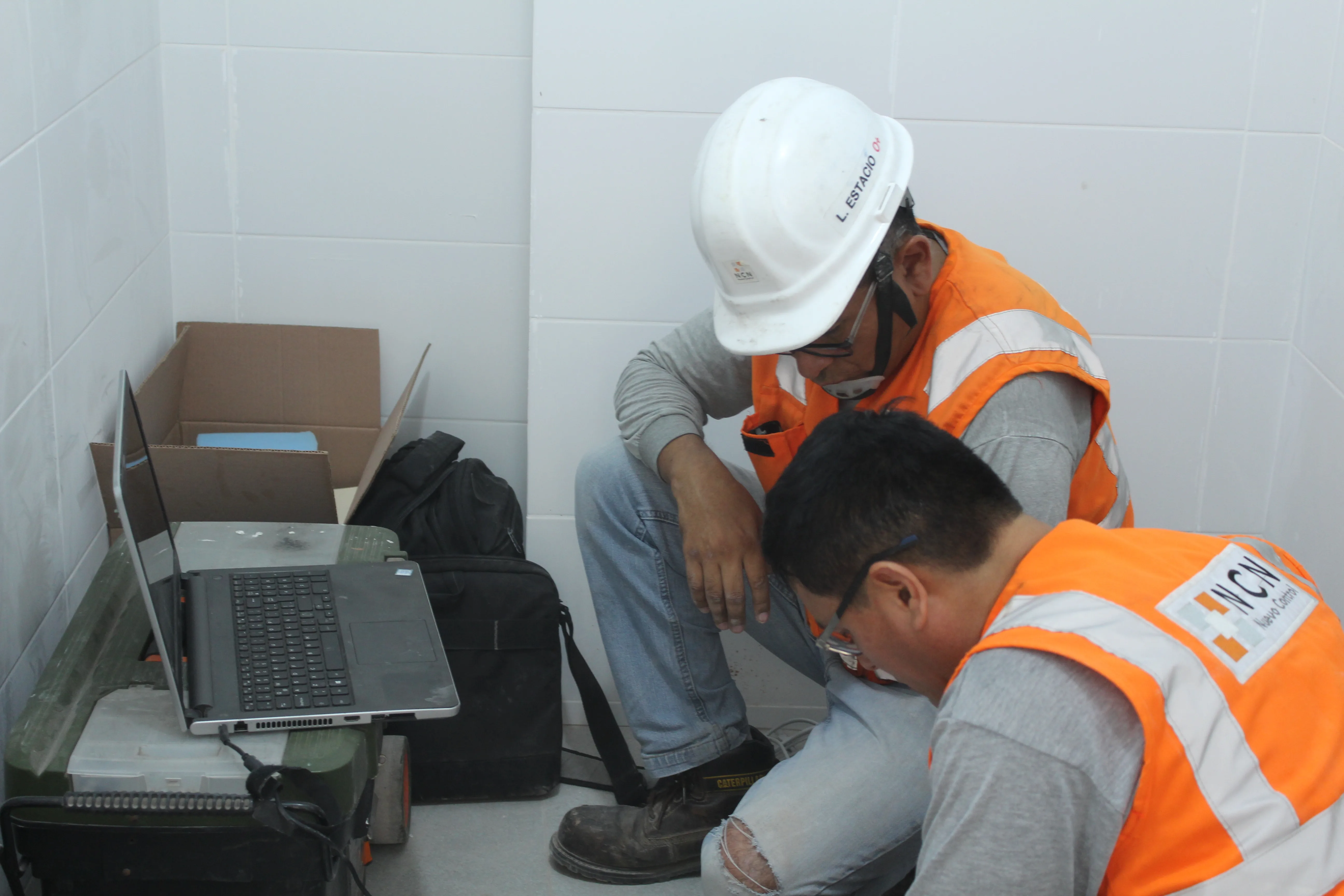 Mantenimiento y calibración de acelerógrafos