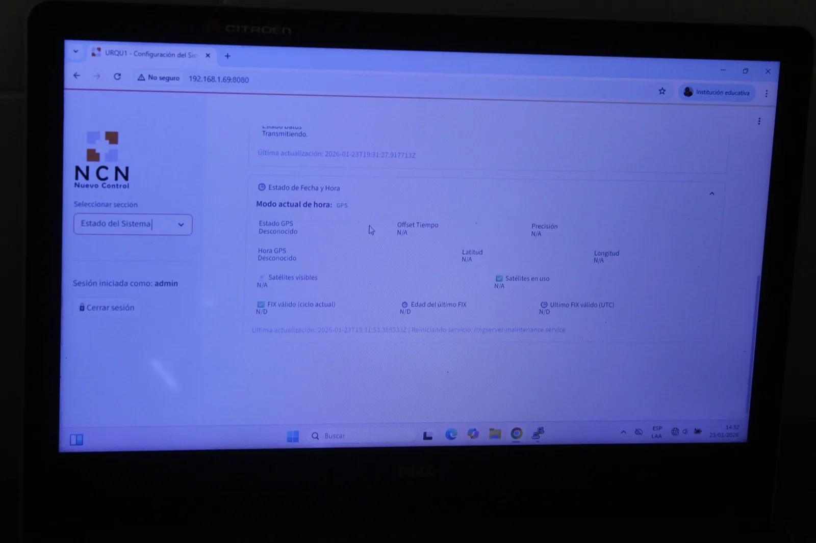 Plataforma Quake Sense mostrando datos del URQU1 en campo